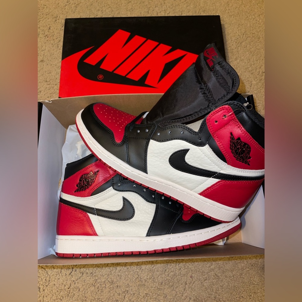 Jordan 1 Bread Toe